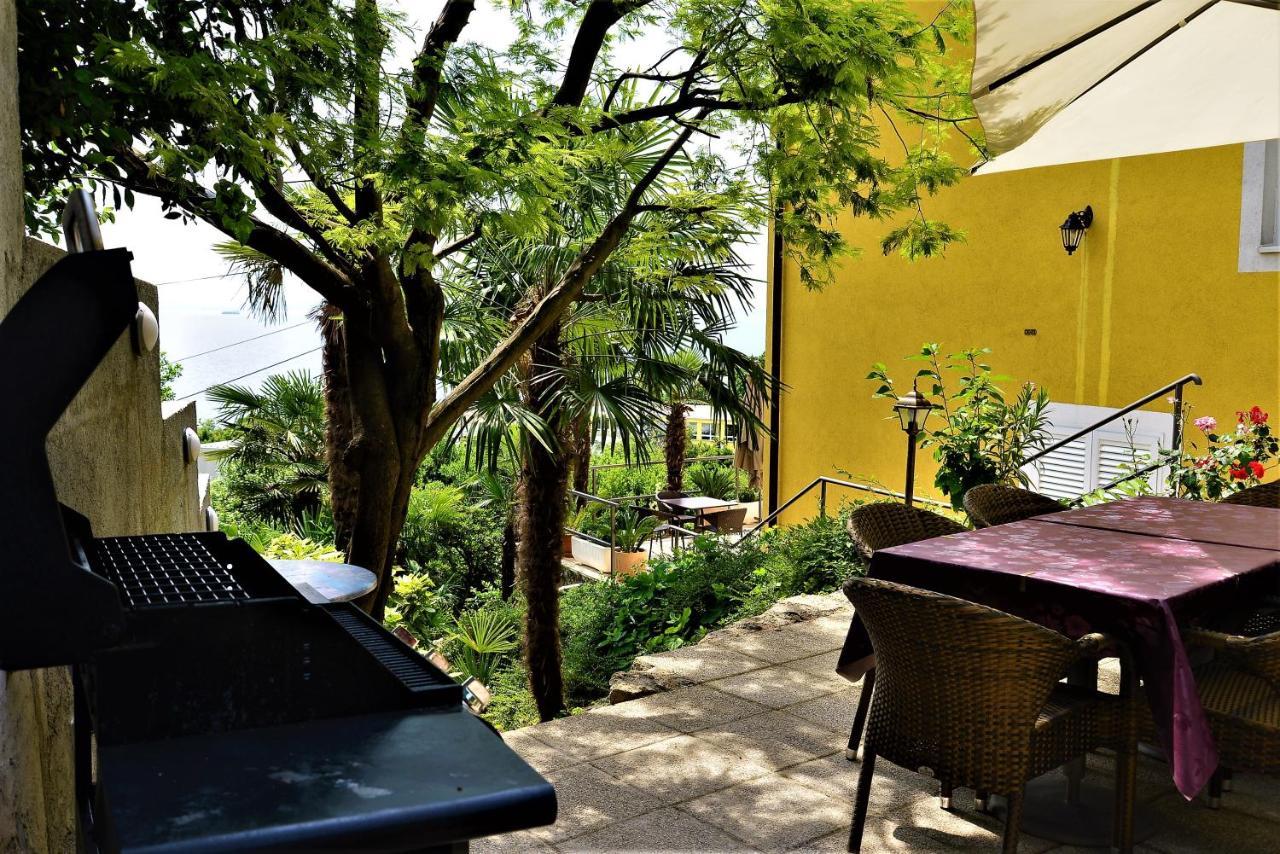 Apartments And Rooms Vila Irma Opatija Buitenkant foto